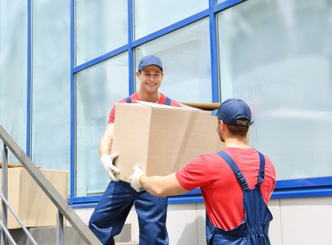 Business and home removals support available in Upminster